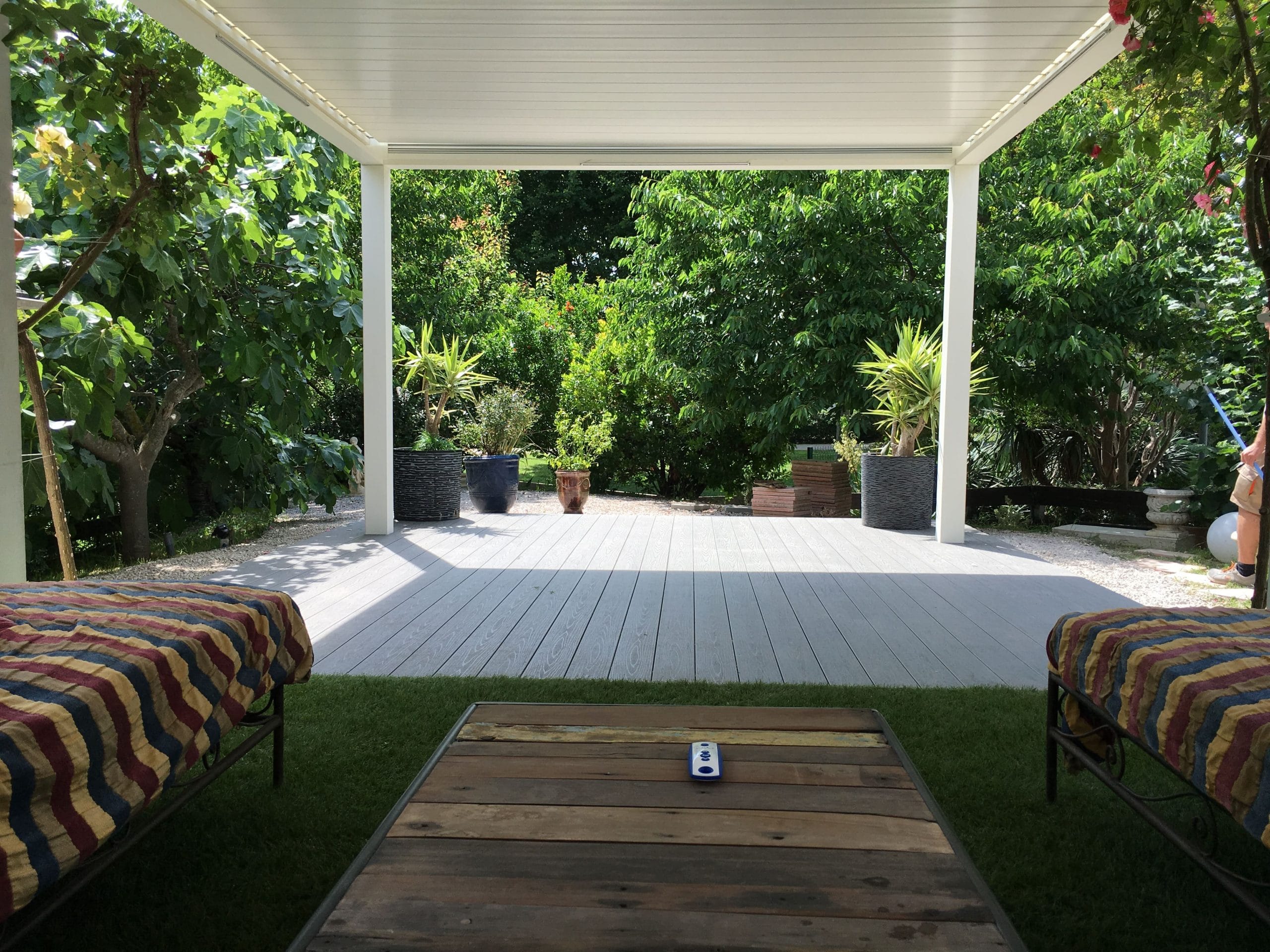 Pergola bioclimatique vec lame orientable à Béziers