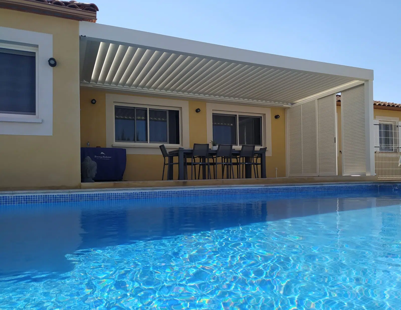 pergola-bioclimatique-aluminium