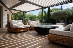 Lire la suite à propos de l’article Pergola et terrasse  à Saint-Drézéry : une réalisation hors-norme signée PGI Habitat