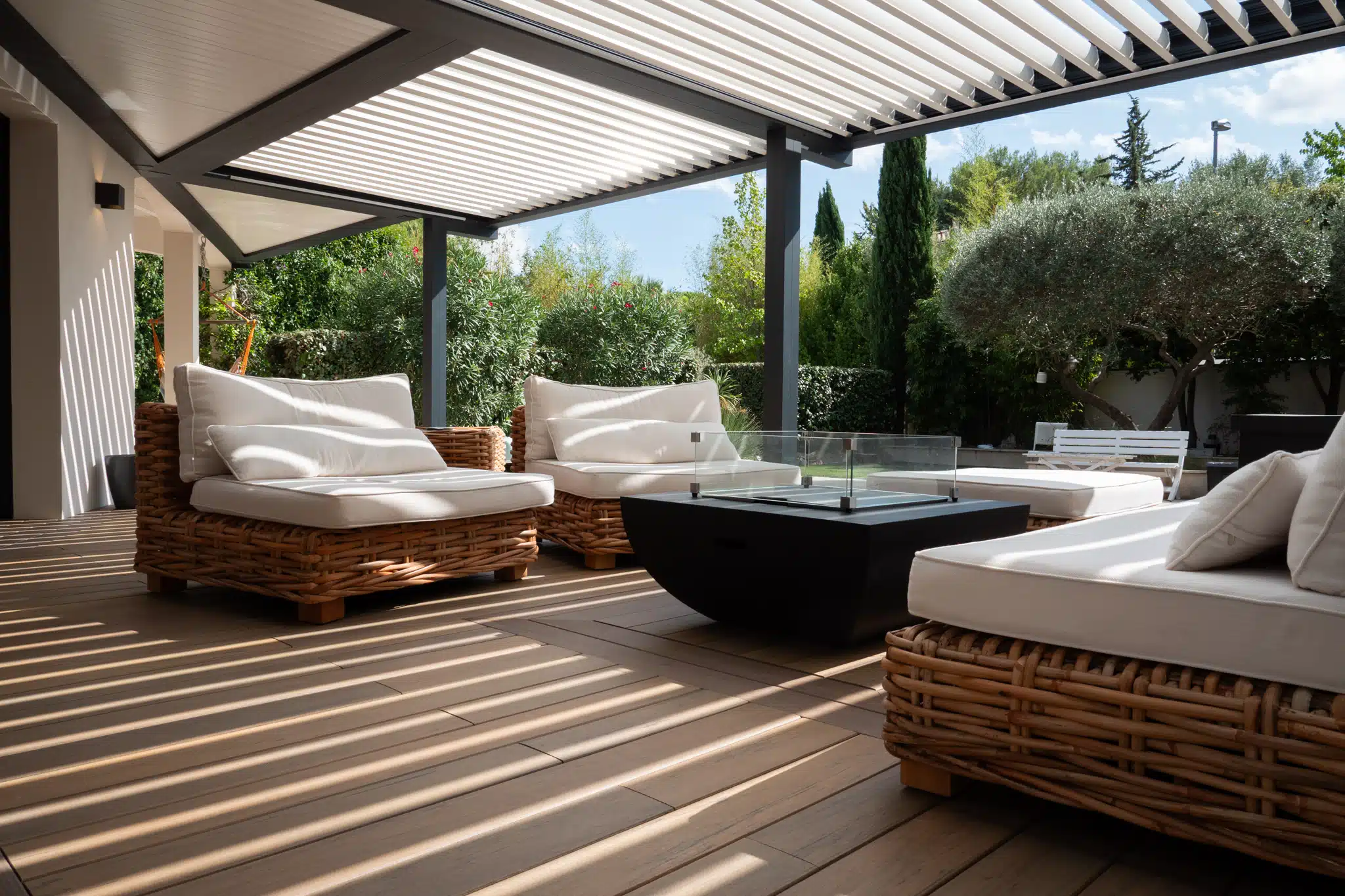 Amenagement terrasse et pergola au nord de Montpellier