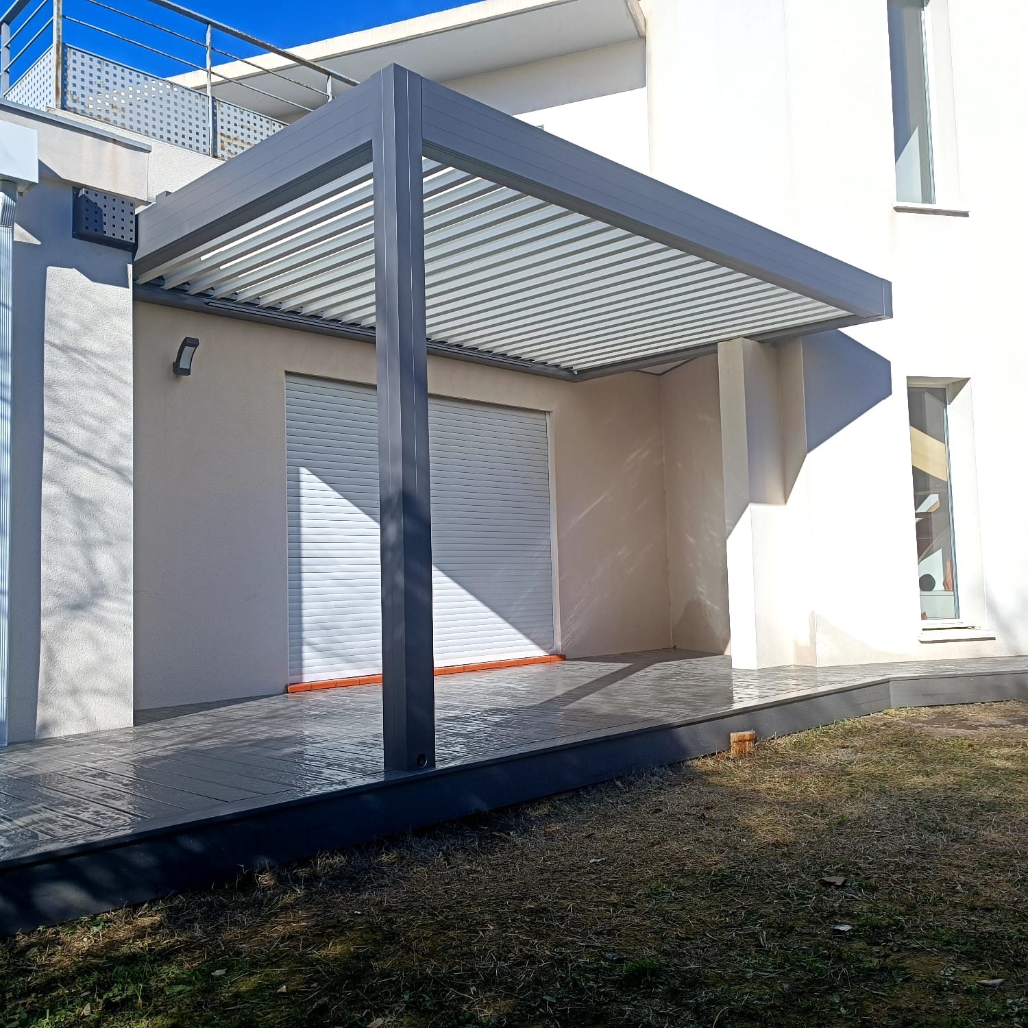 Une pièce en plus contre la maison