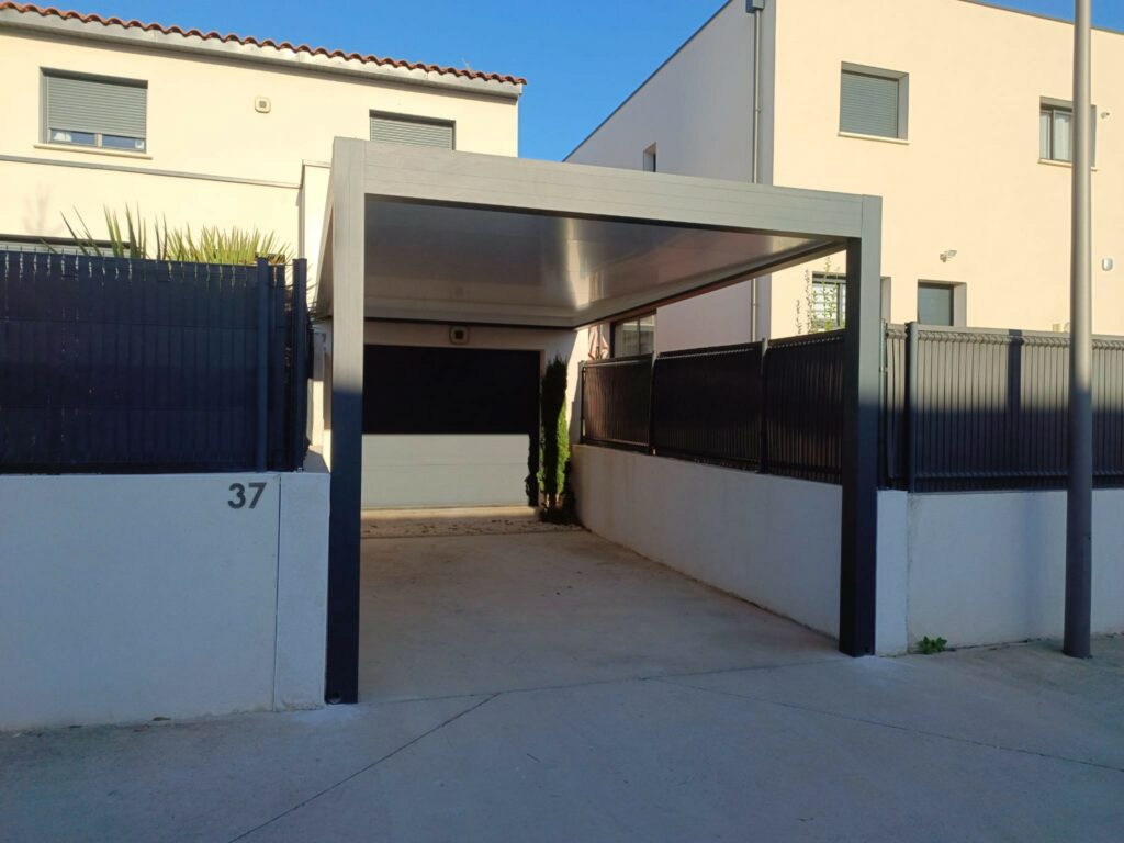 Carport adossé