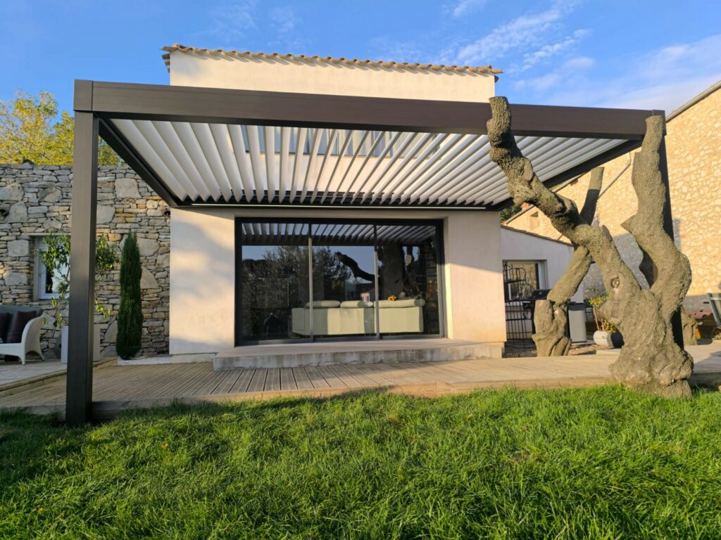 Pergola adossée