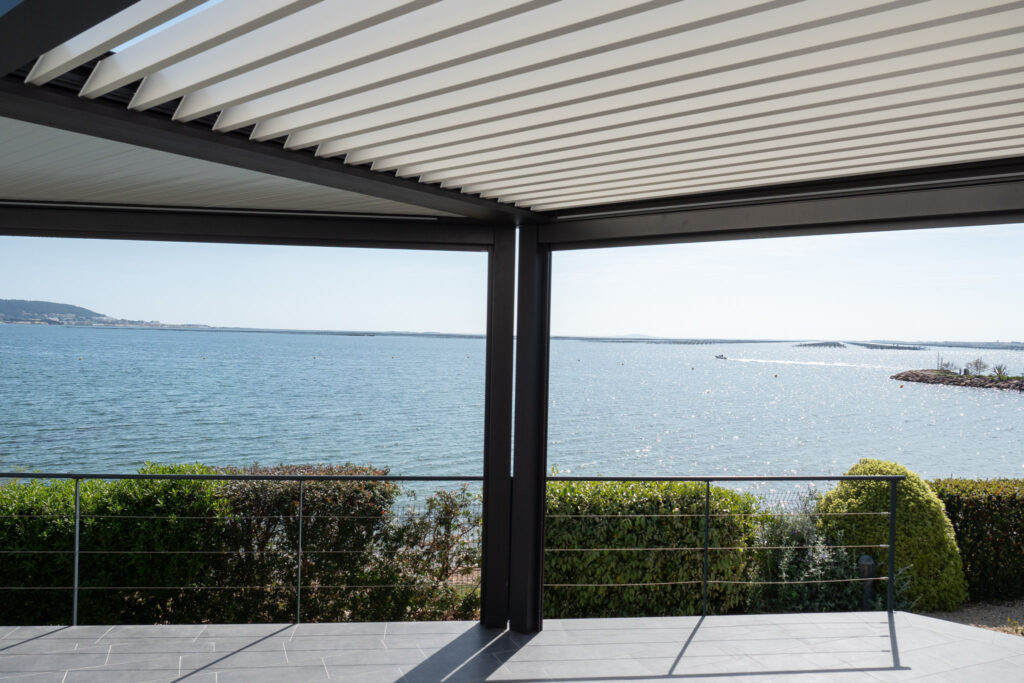 Pergola bioclimatique