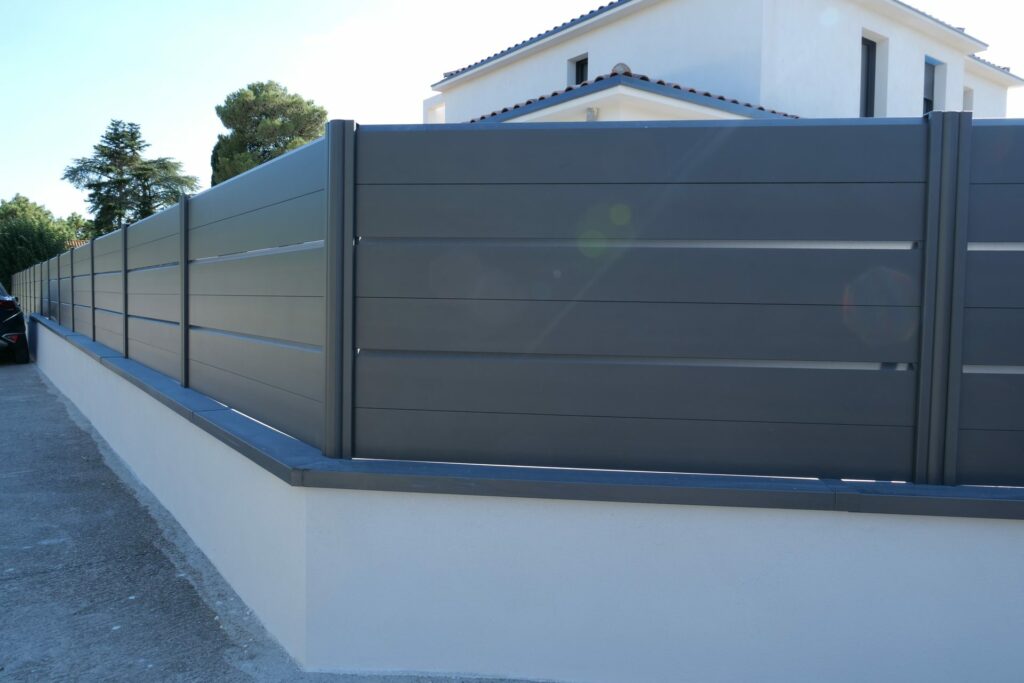 Claustras et clôture aluminium